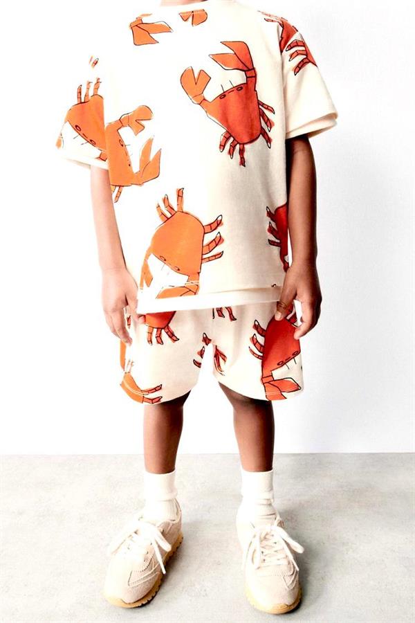 Yengeçli Oranj Şortlu Takım