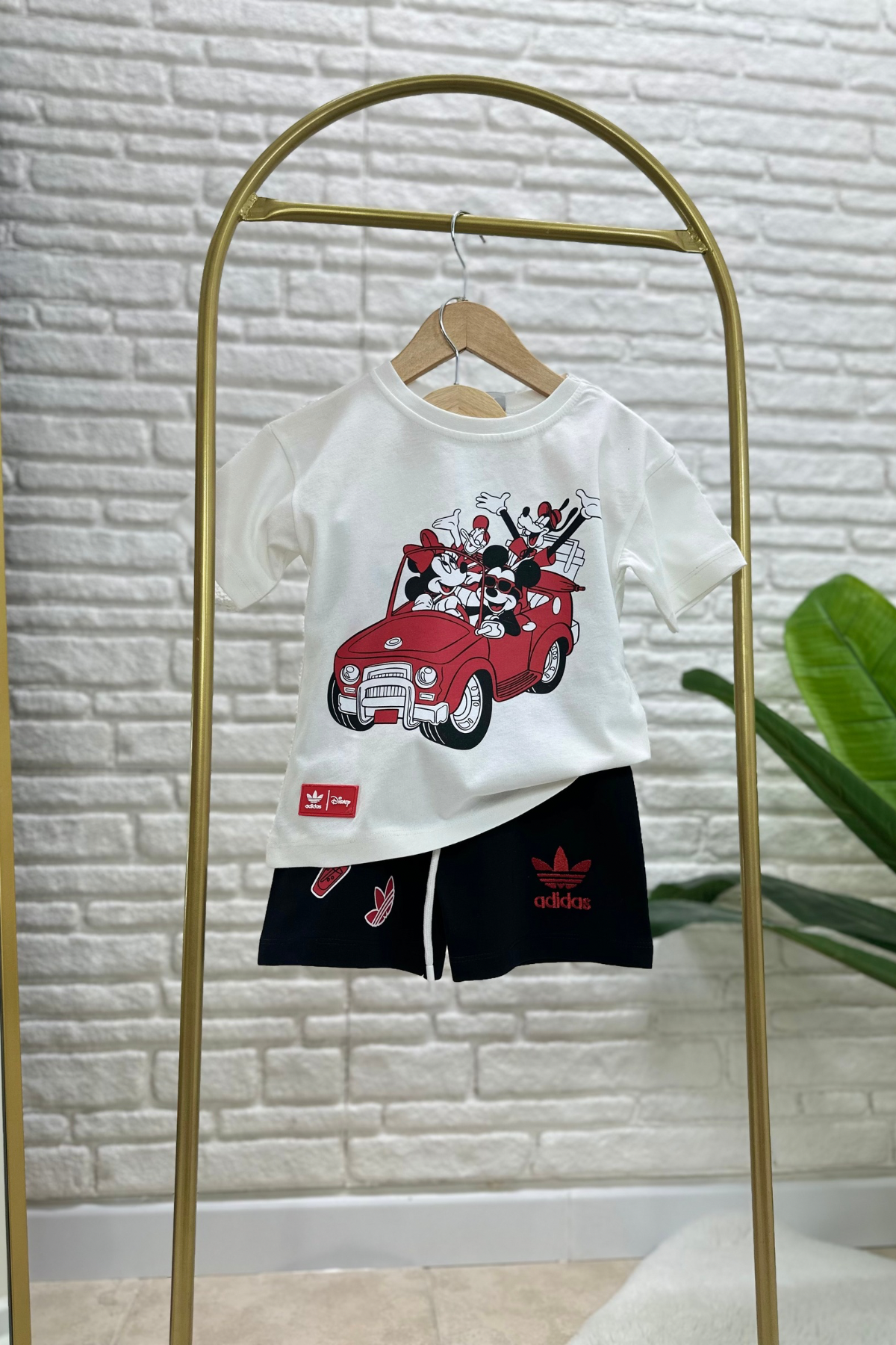   Erkek Çocuk Adids Mickey Arabalı Şortlu Takım 