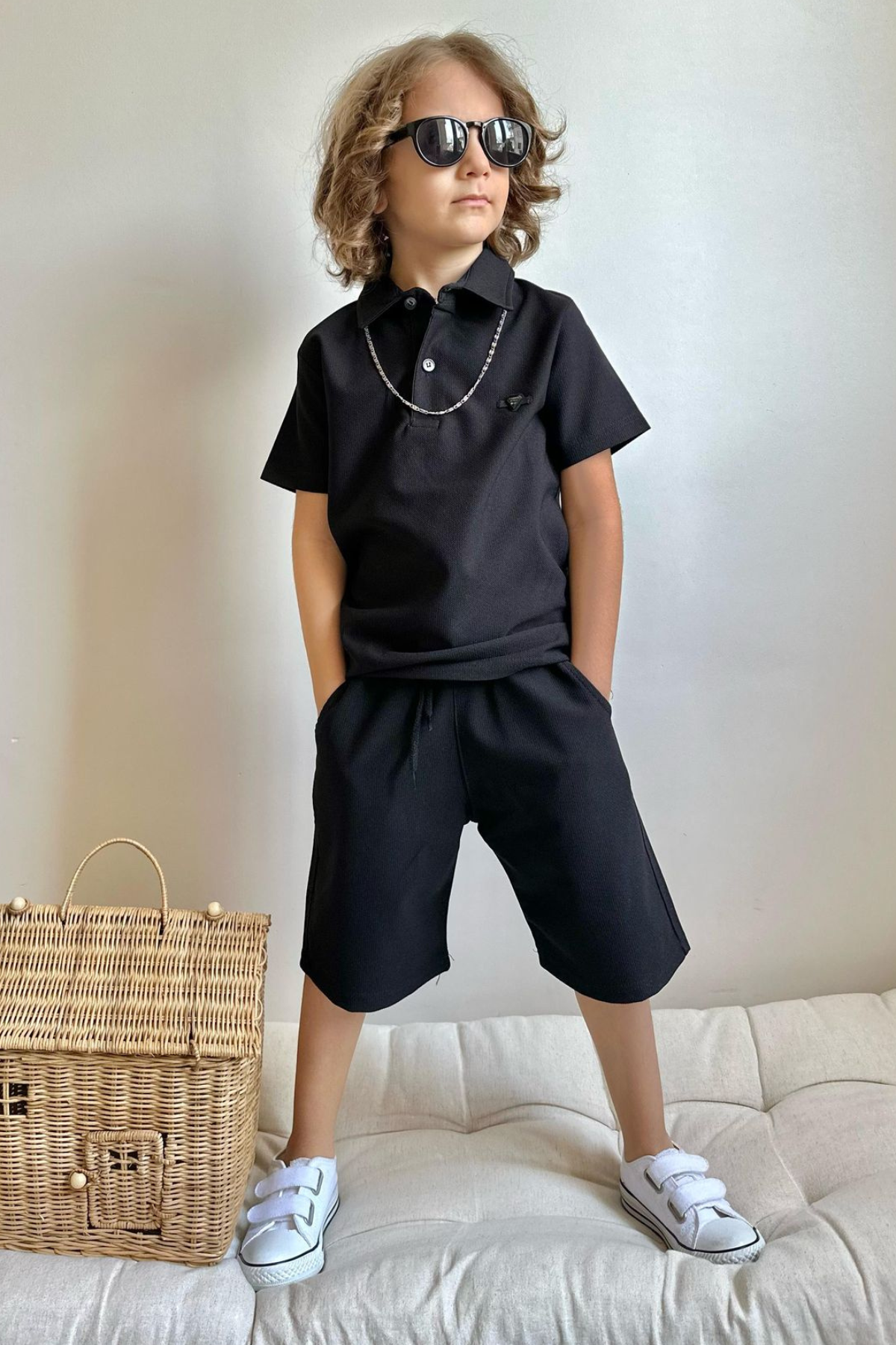 Erkek Çocuk Yakalı Siyah Şortlu Bermuda Takım 