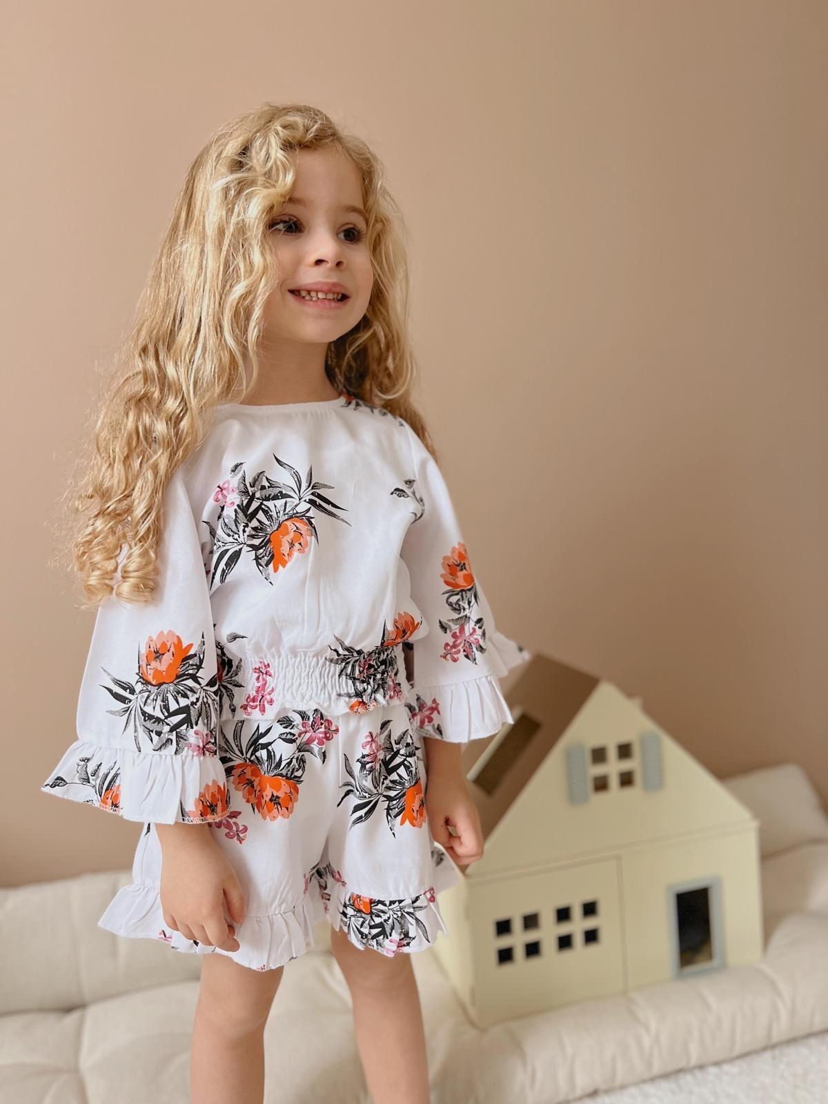 Fırfır Detaylı İspanyol Kol Şort Takım