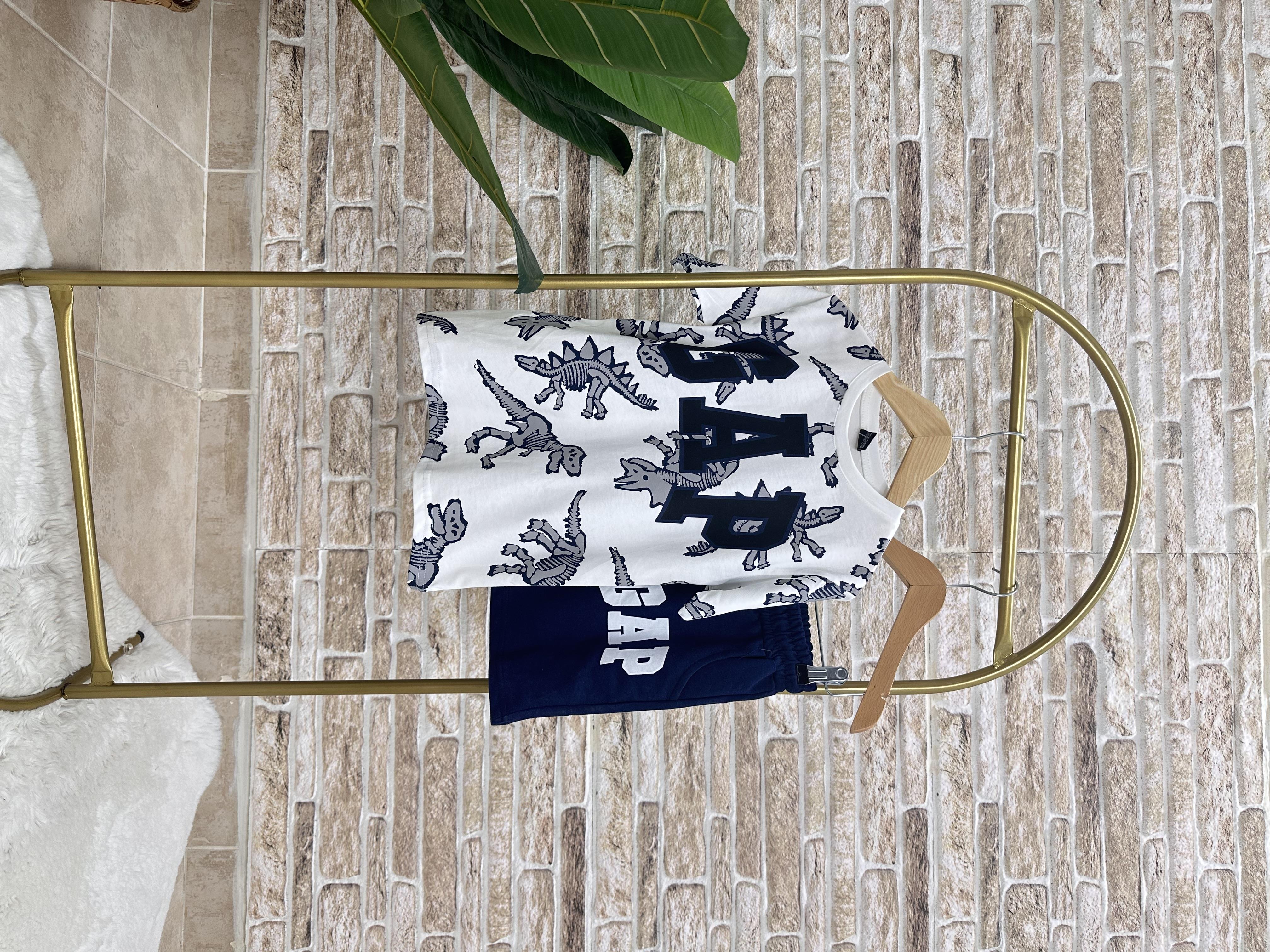 Gap Lacivert Dinazorlu Şortlu Takım