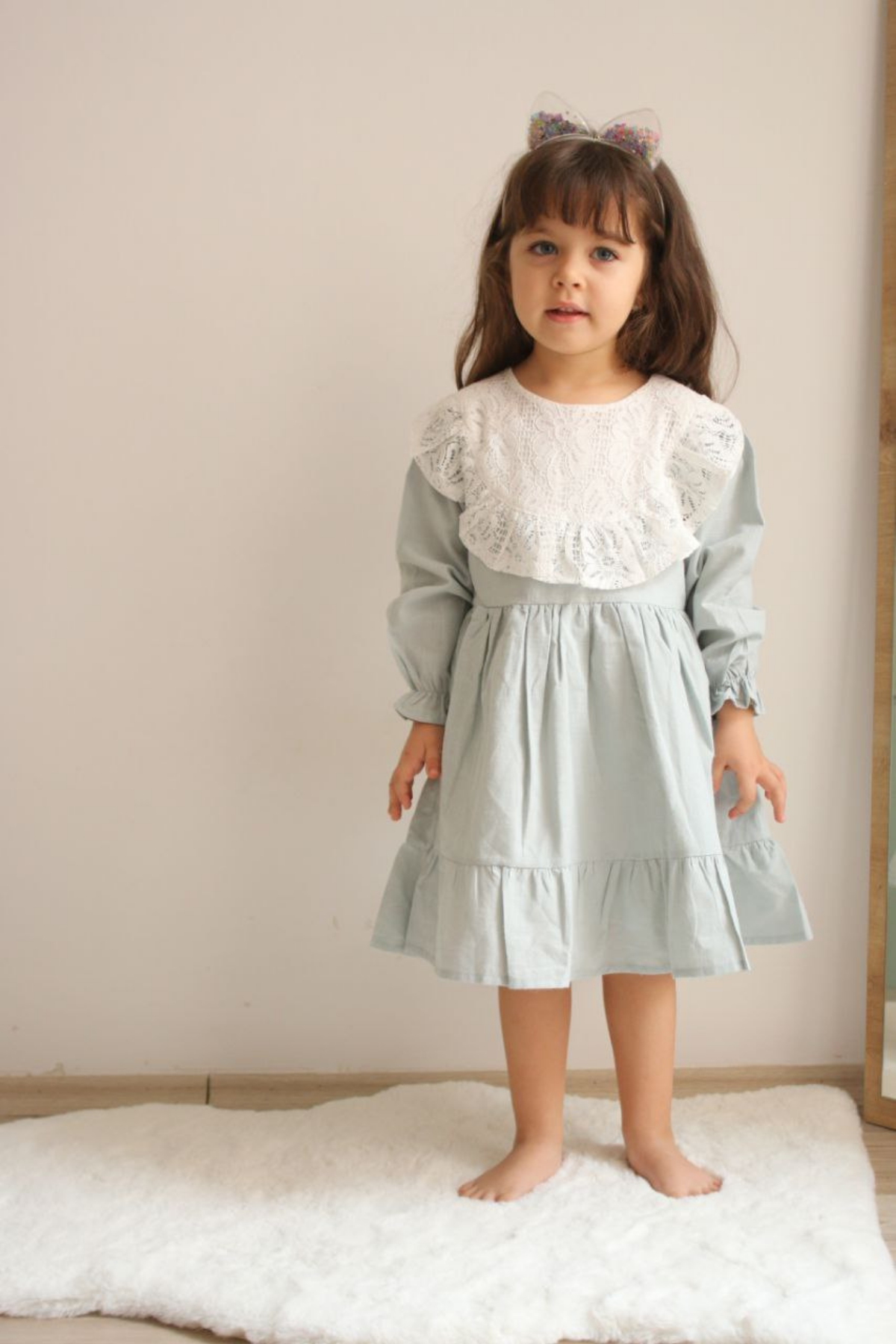 Güpür Detaylı Mint Elbise