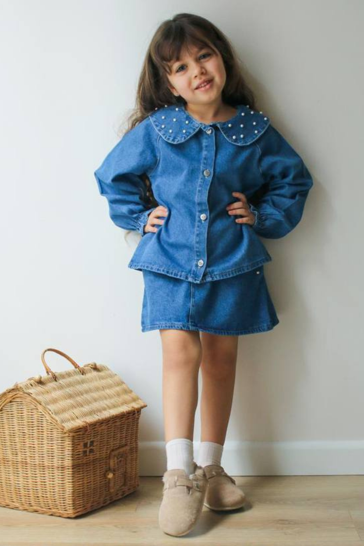 Kız Çocuk İnci Detaylı Etekli Denim Takım