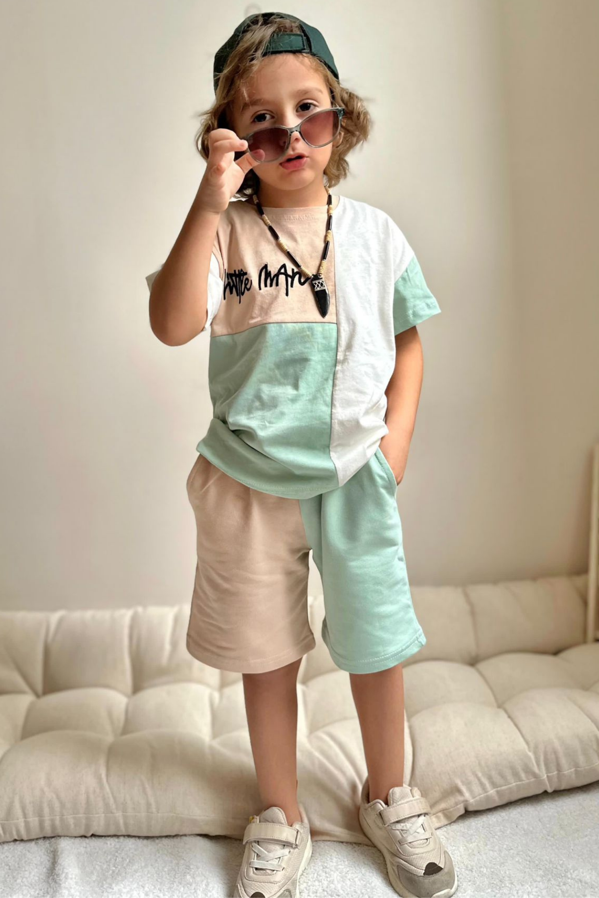 Parçalı Şu Yeşili Şortlu Takım