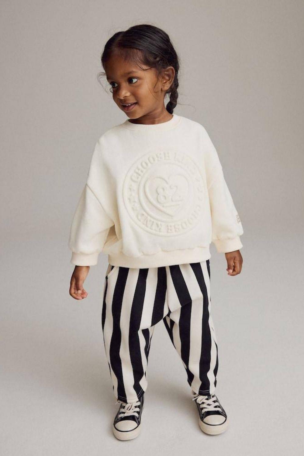 Unisex 3 İplik Kabartma Baskı Siyah Beyaz Çizgili Takım