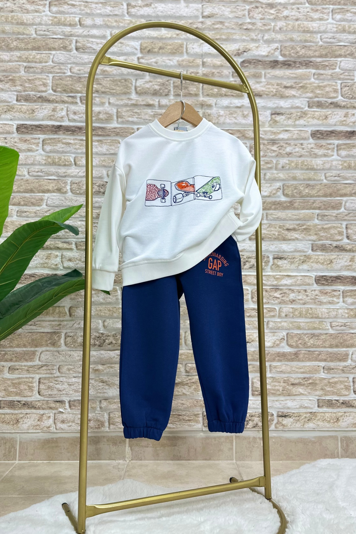 Unisex Gap Kaykaylı Laci Takım