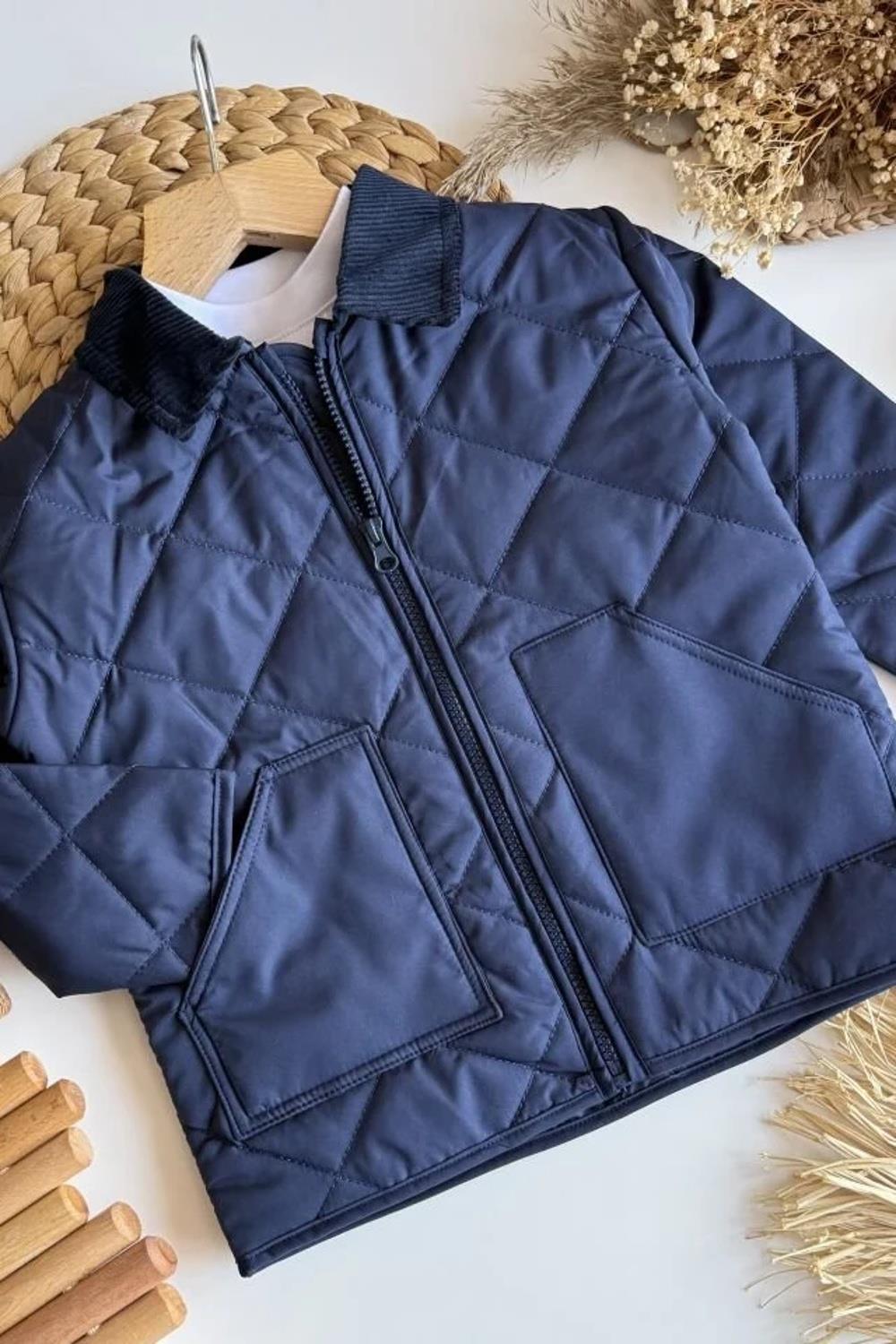 Unisex Kapitone  Laci Mont