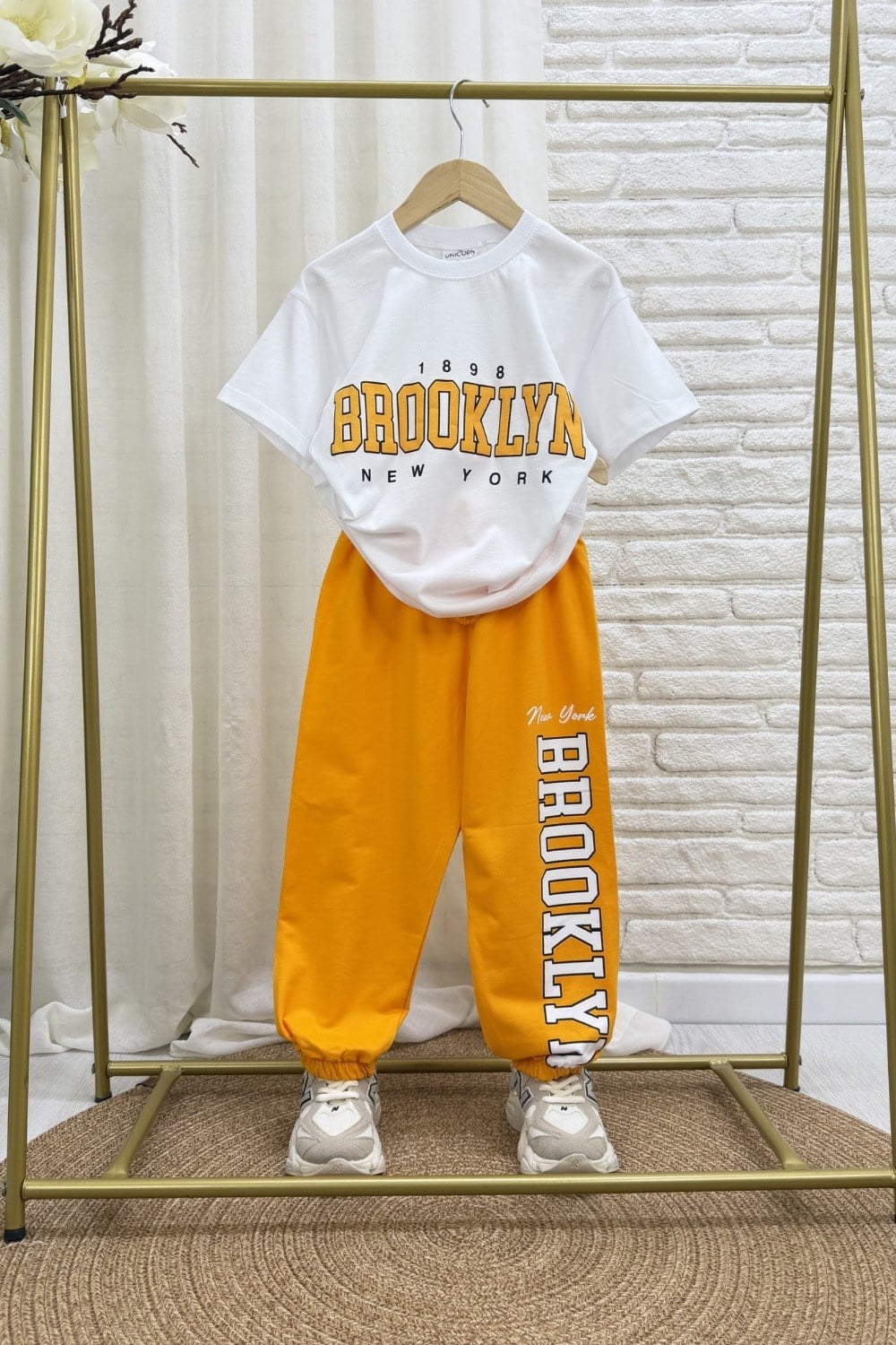 Unisex Tshirtlü Brooklyn Sarı Takım
