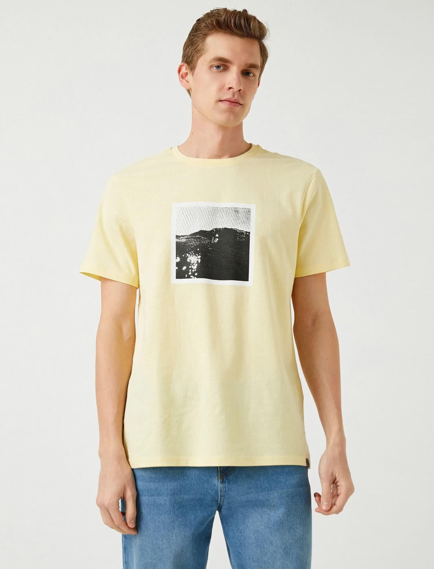 Standart Fit Baskılı Tişört