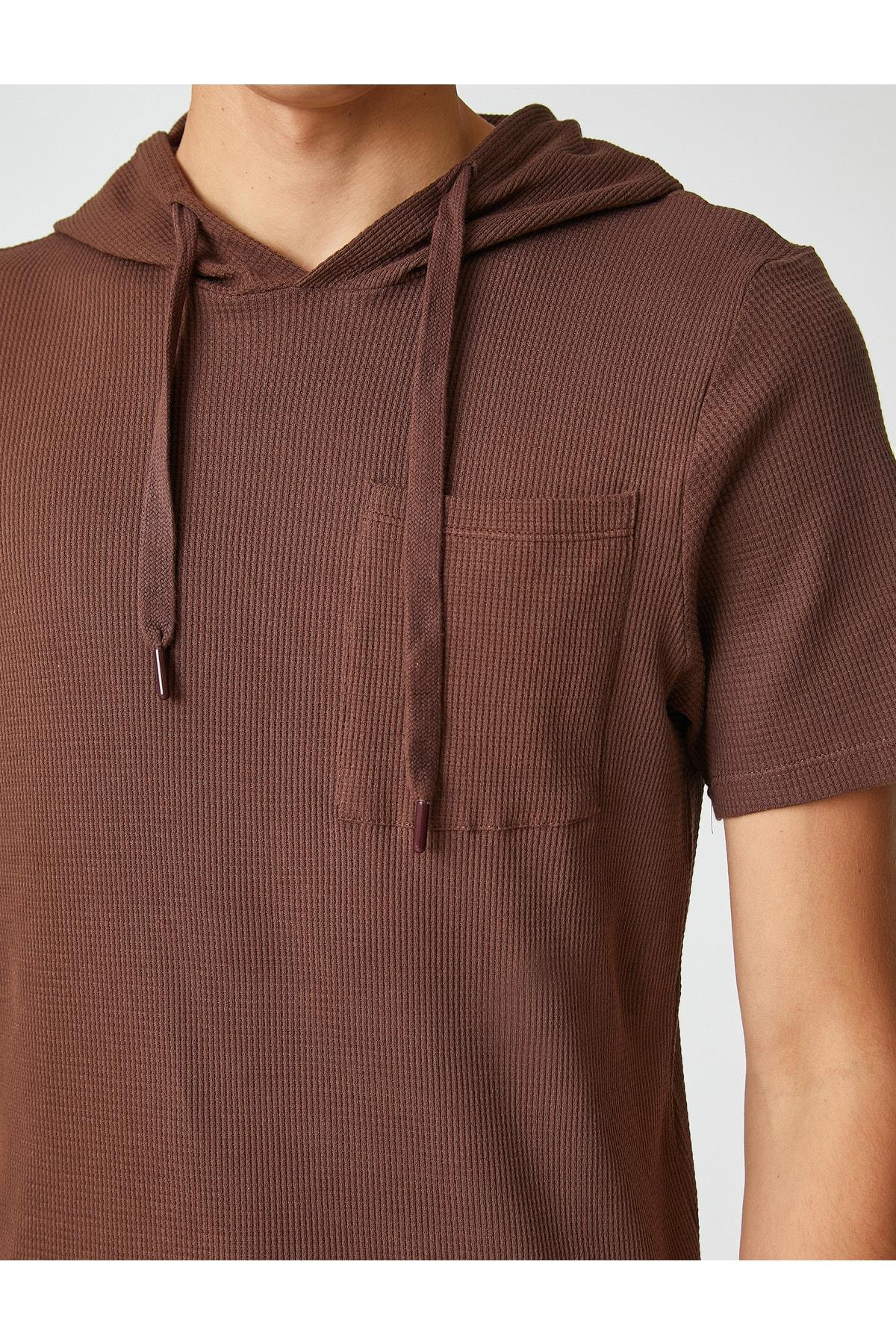 Açık Kahverengi Basic Kapşonlu Tişört Kısa Kollu Dokulu Cep Detaylı Pamuklu