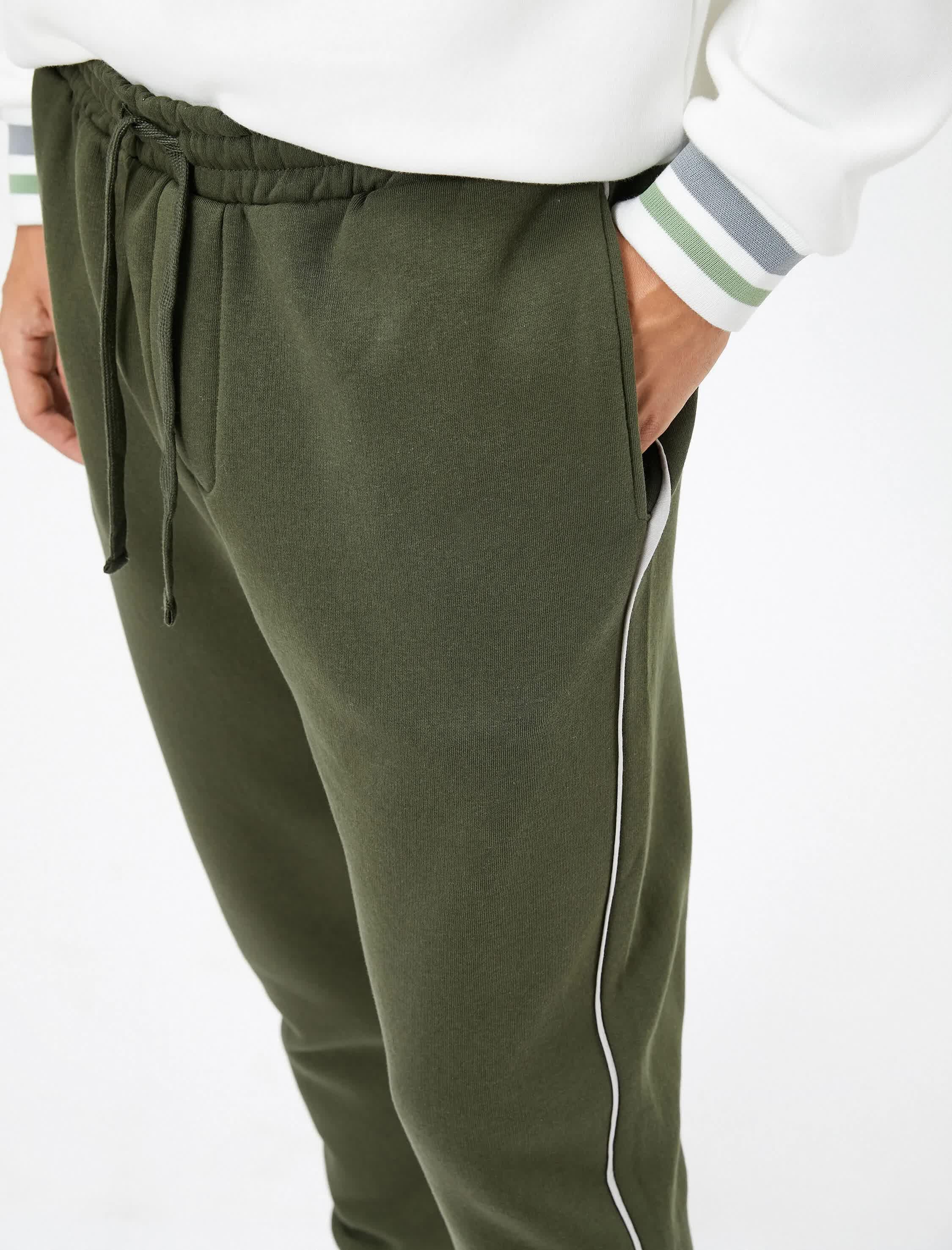 Yeşil Erkek Jogger Eşofman Altı Beli Bağcıklı Cepli Şerit Baskılı
