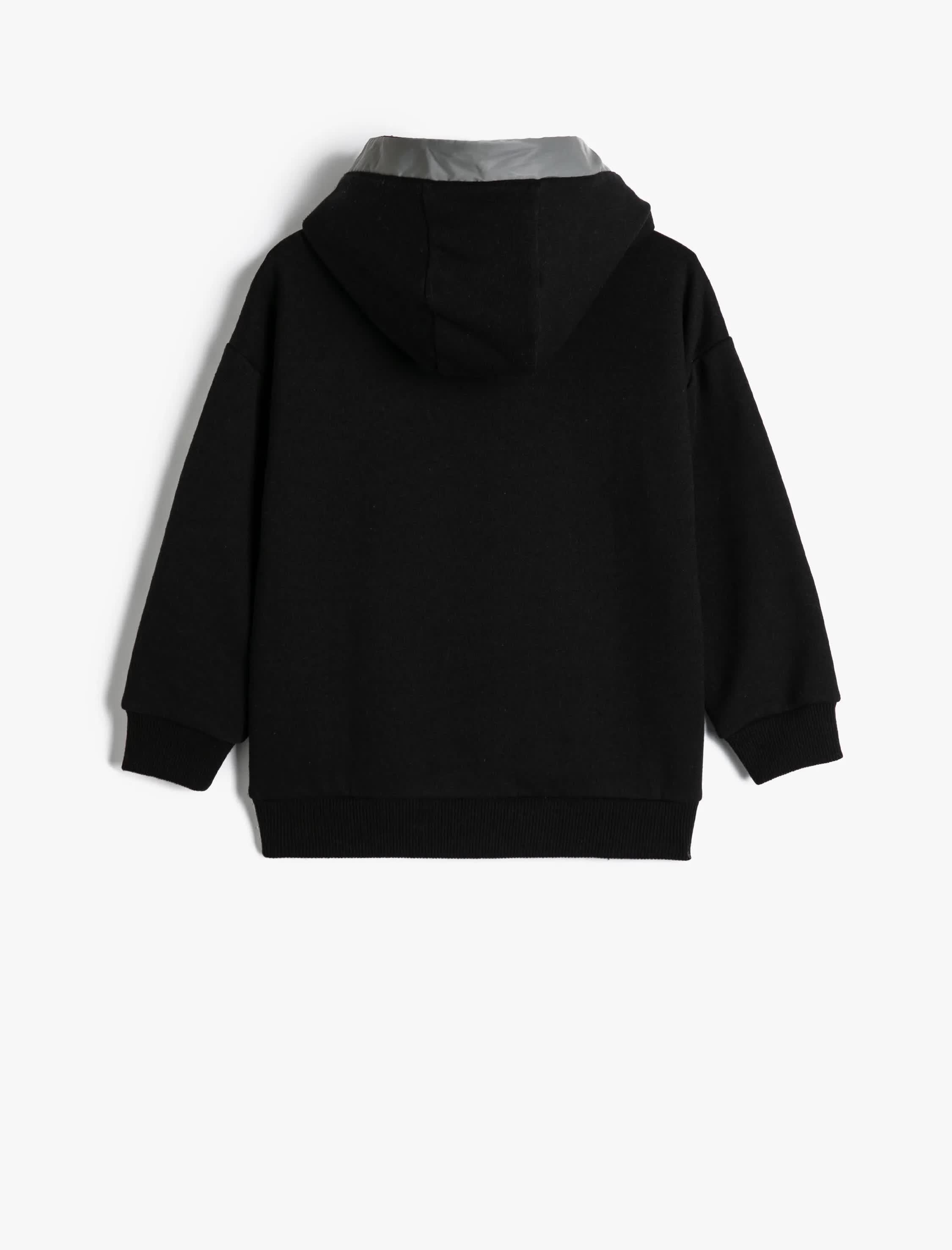 Siyah Erkek Çocuk Kapşonlu Sweatshirt Kanguru Cepli Uzun Kollu Renk Bloklu Şardonlu