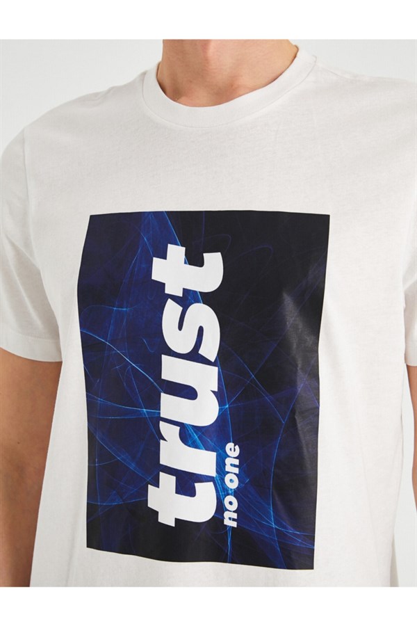 Slogan Baskılı Bisiklet Yaka Kısa Kollu Tişört