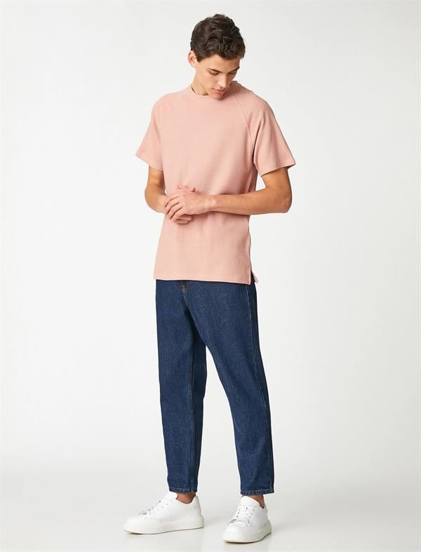 Pembe Erkek Basic Tişört Bisiklet Yaka Dokulu Reglan Kol Detaylı