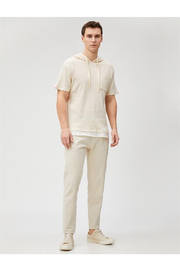 Ekru Basic Kapşonlu Tişört Kısa Kollu Dokulu Cep Detaylı Pamuklu