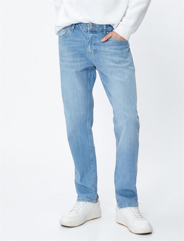 Straight Fit Açık İndigo Erkek Kot Pantolon - Mark Jean