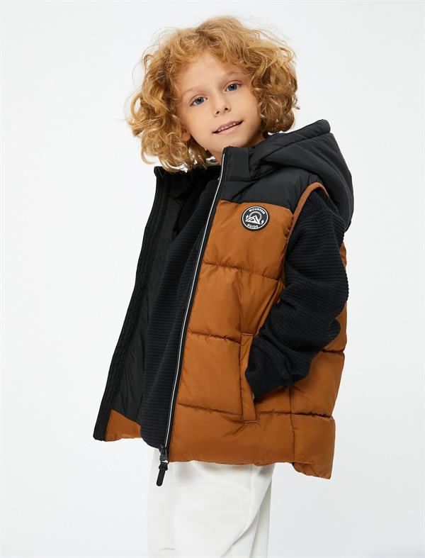 Turuncu Erkek Çocuk Şişme Yelek Kapşonlu Renk Bloklu Cepli Fermuarlı