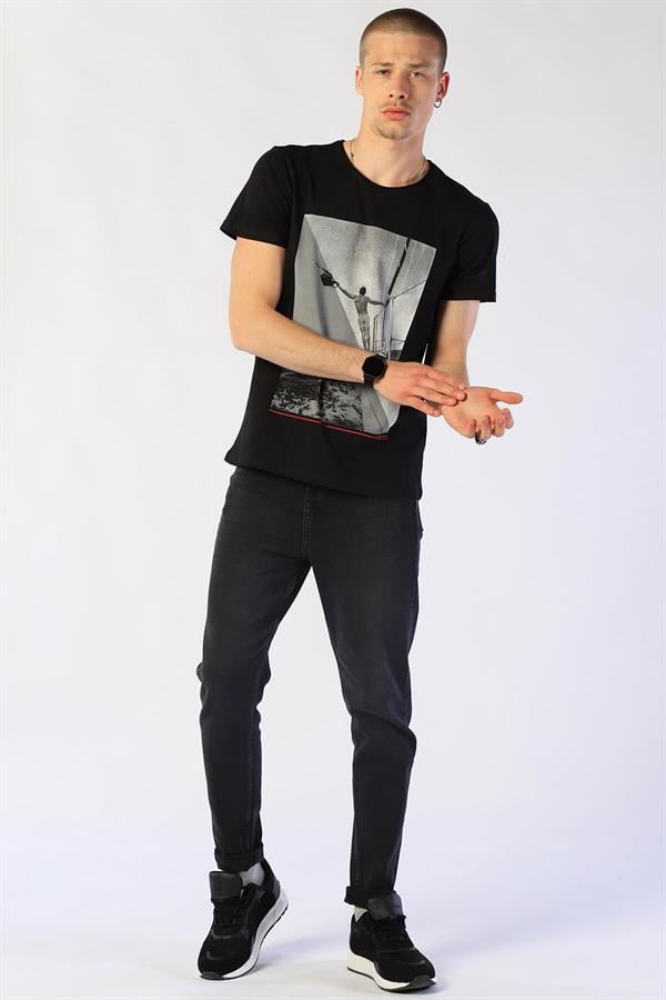 Siyah Erkek Slim Fit Tişört