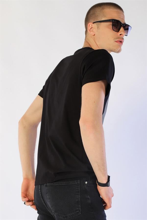 Siyah Erkek Slim Fit Tişört