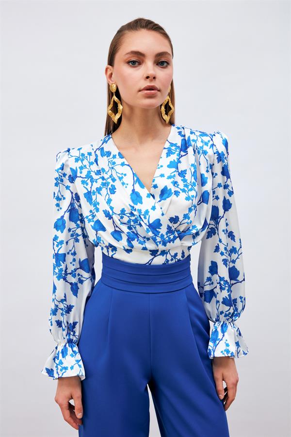 Mavi Kadın Volanlı Kol Detaylı Saten Bluz