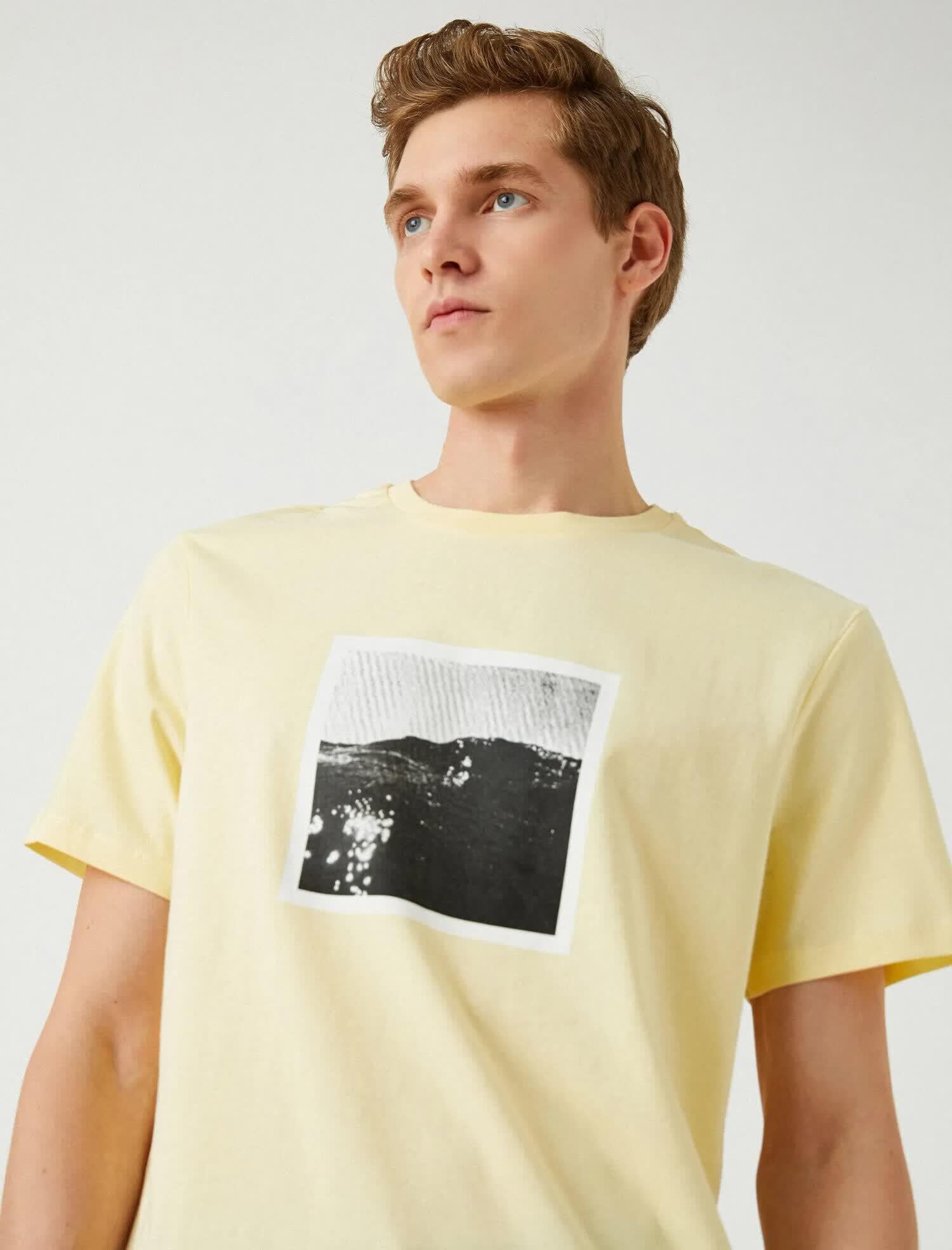 Standart Fit Baskılı Tişört