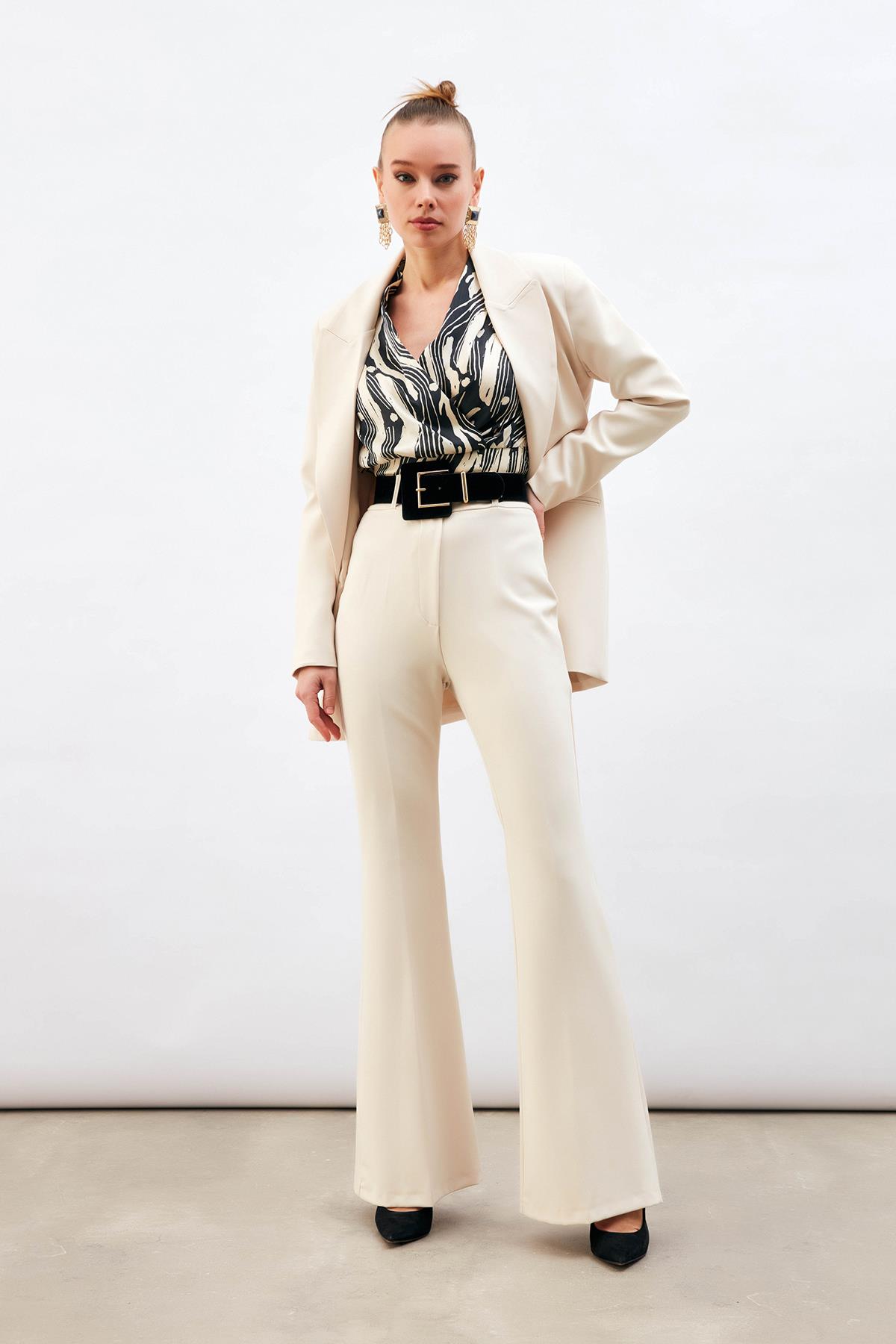 Kadın Bej İspanyol Paça Pantolon