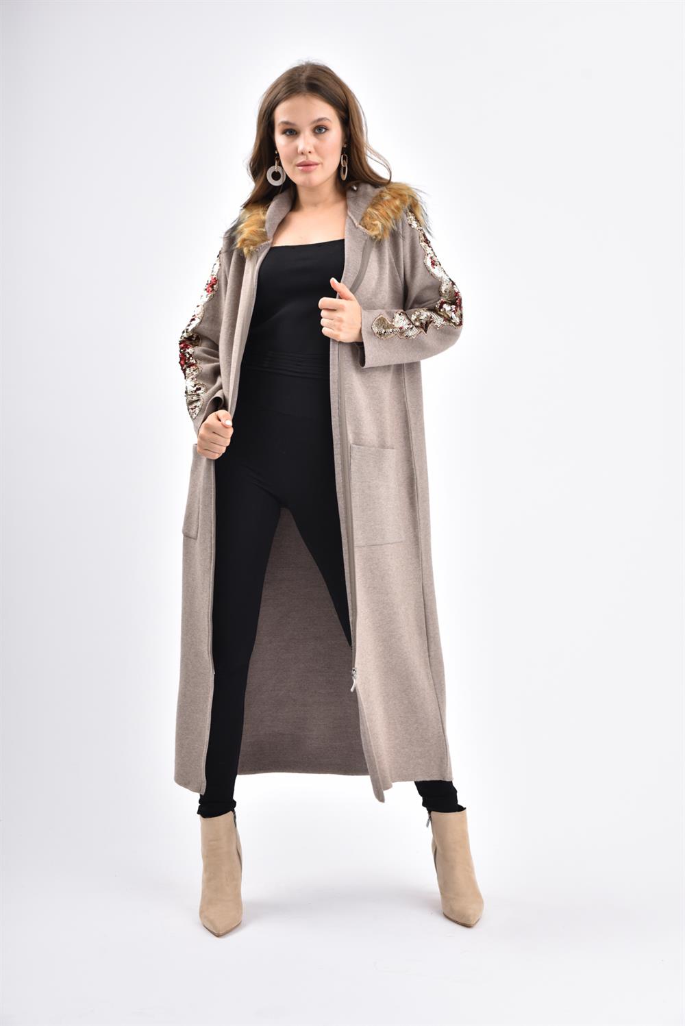 Kadın Kolları Pul Detaylı Uzun Hırka Beige