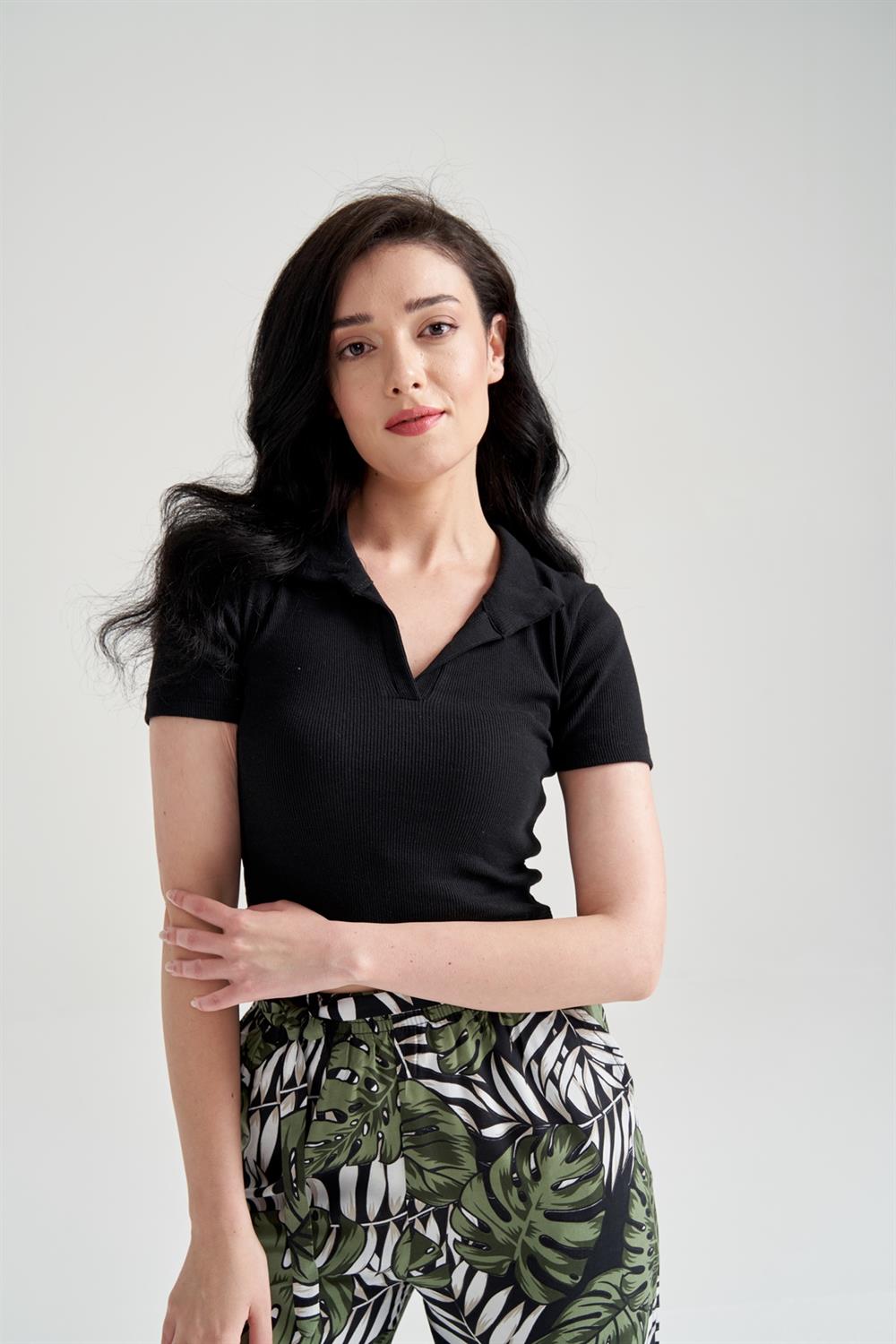 Kadın Yaka Detay Crop Siyah