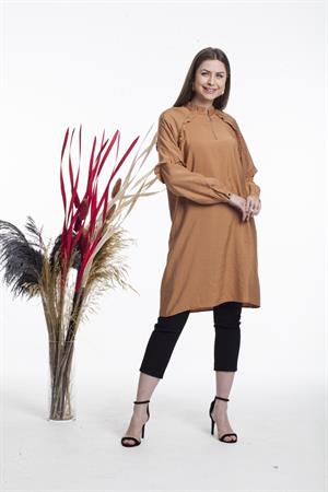Kadın Fırfır Detaylı Fermuarlı Tunik Camel