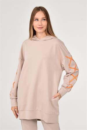 Kadın Kolları Aksesuarlı Takım Beige