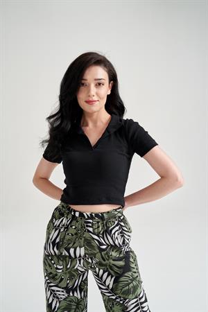 Kadın Yaka Detay Crop Siyah