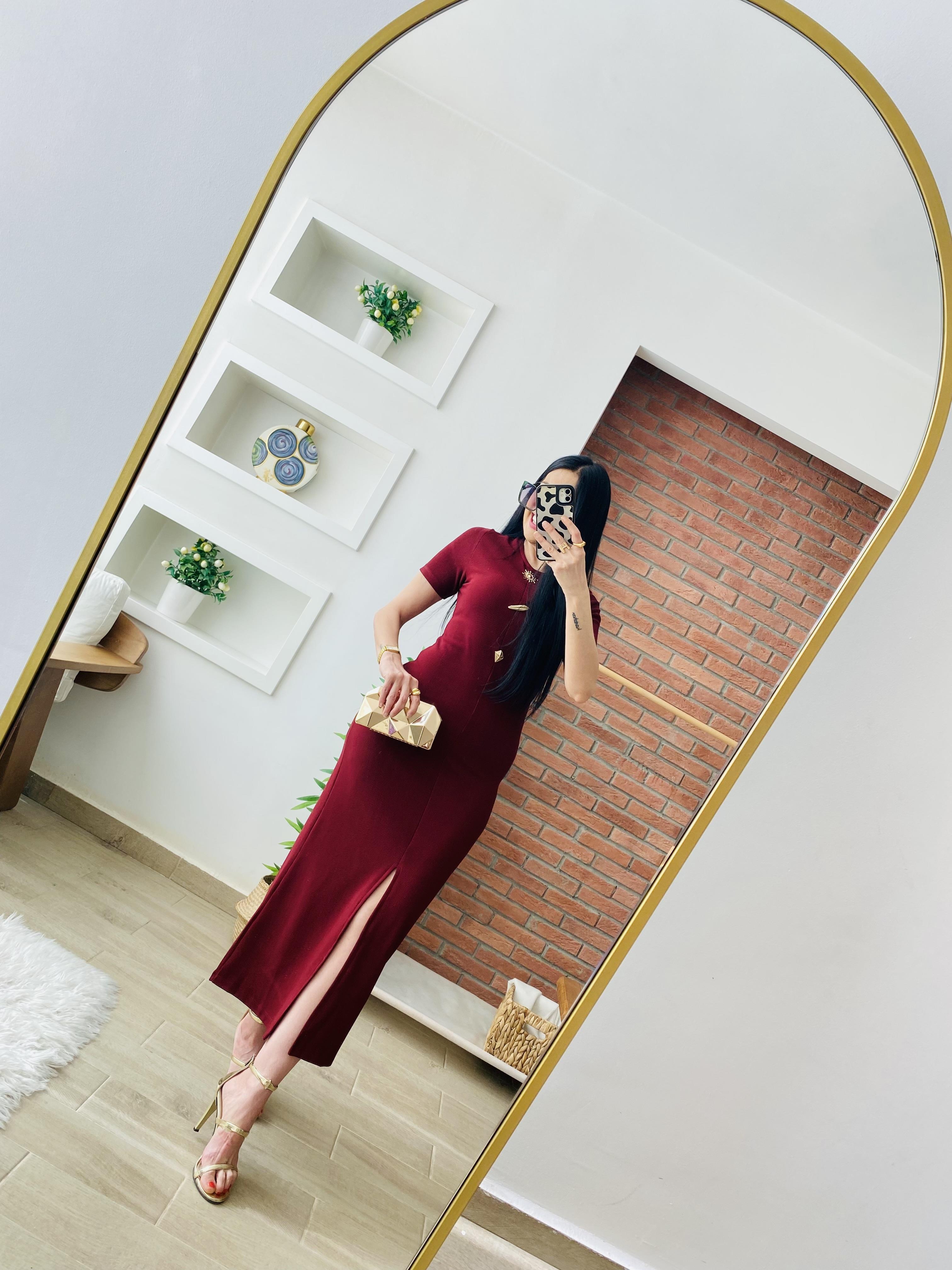 Bordo Aksesuarlı Elbise