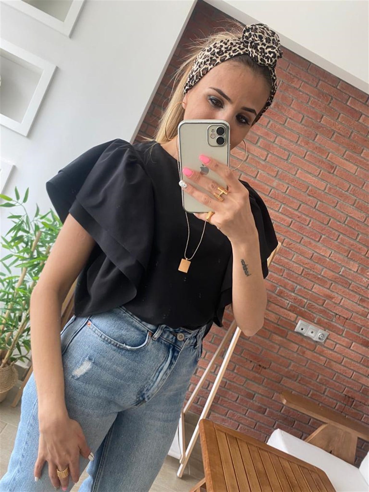 Volanlı Bluz