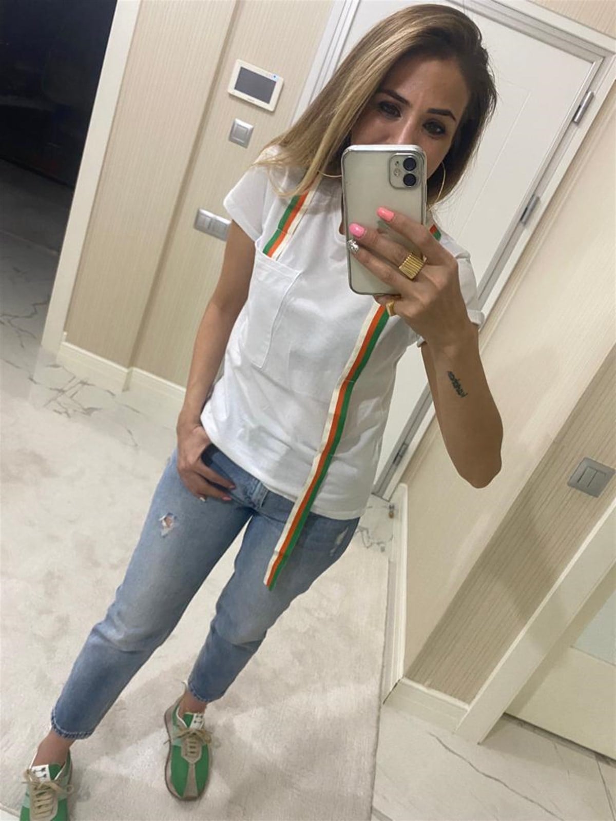 Yanları Şeritli Tişört