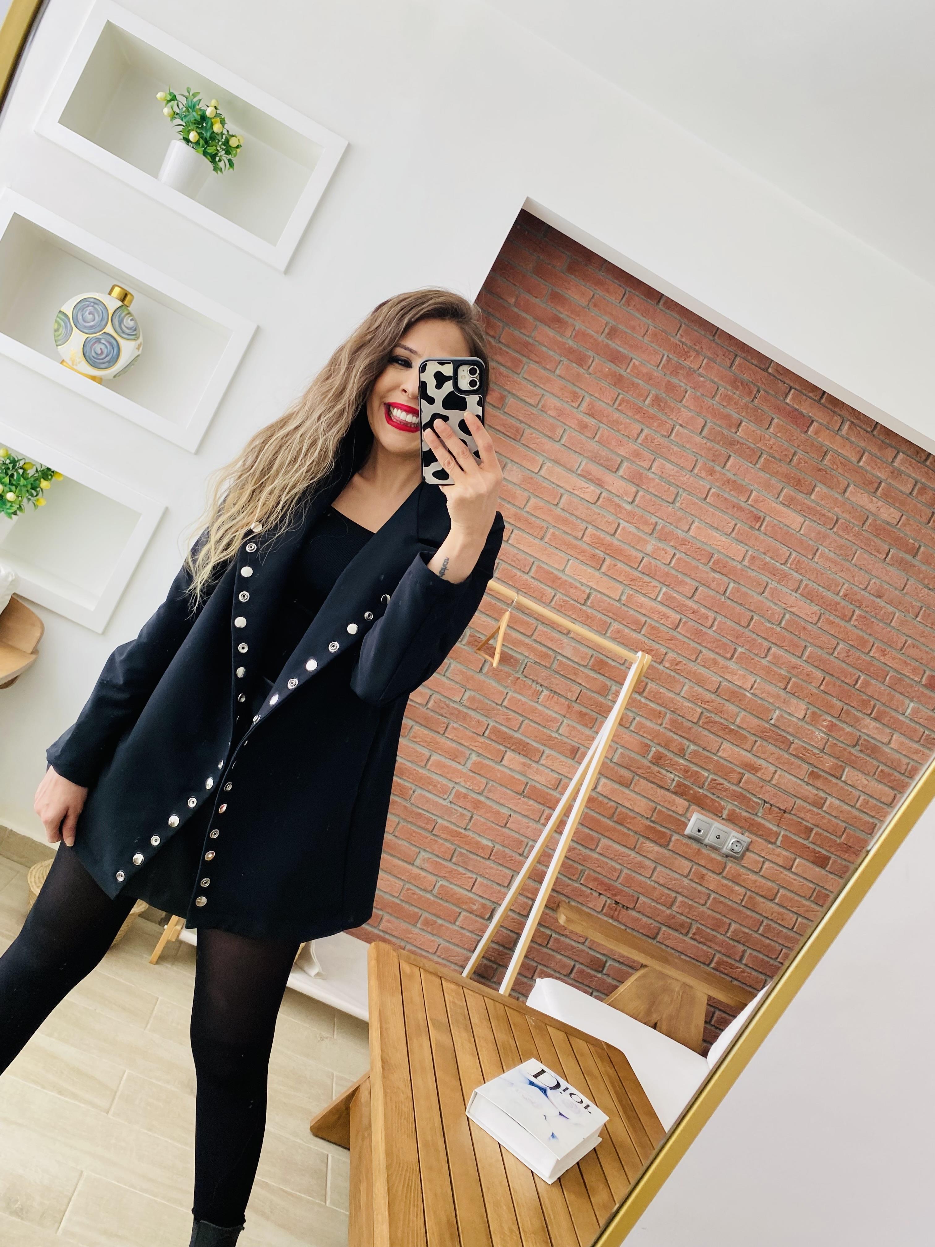 Zımbalı Blazer Ceket