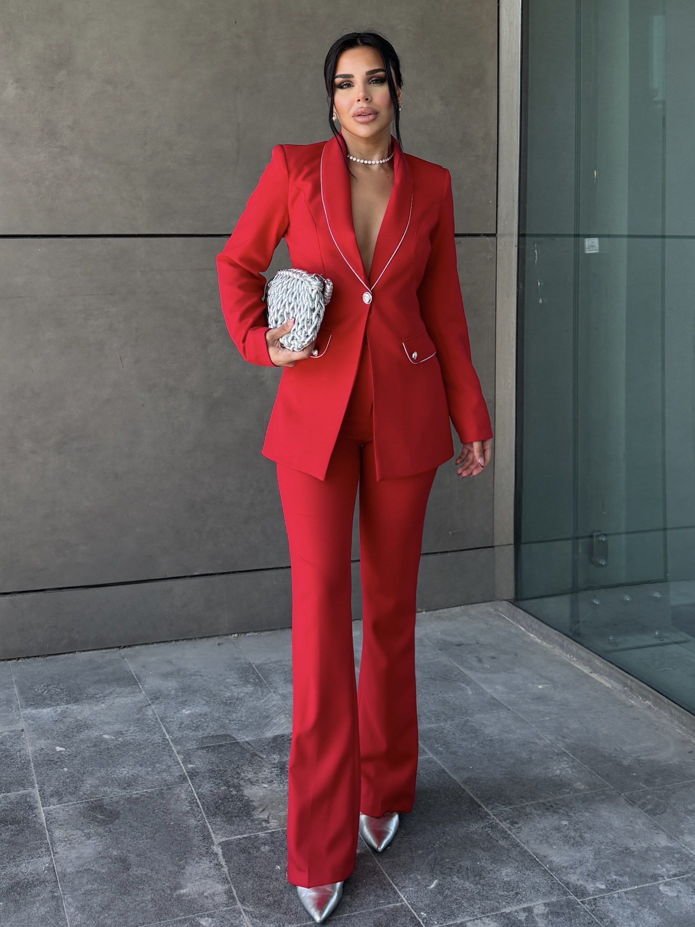 Betina Biyeli Klasik Takım Kırmızı