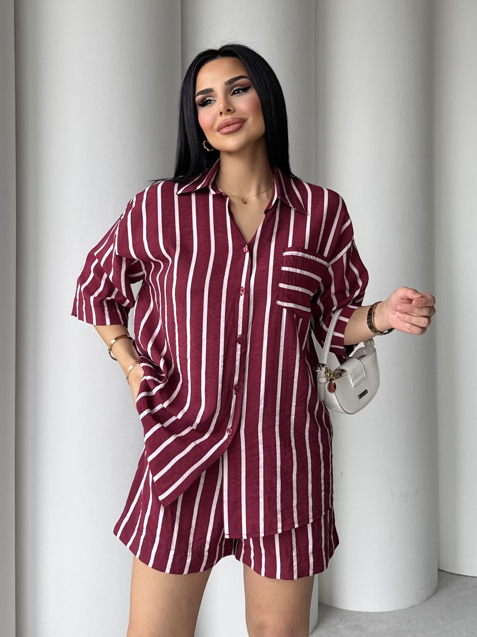 Della Çizgili Şortlu Takım Bordo