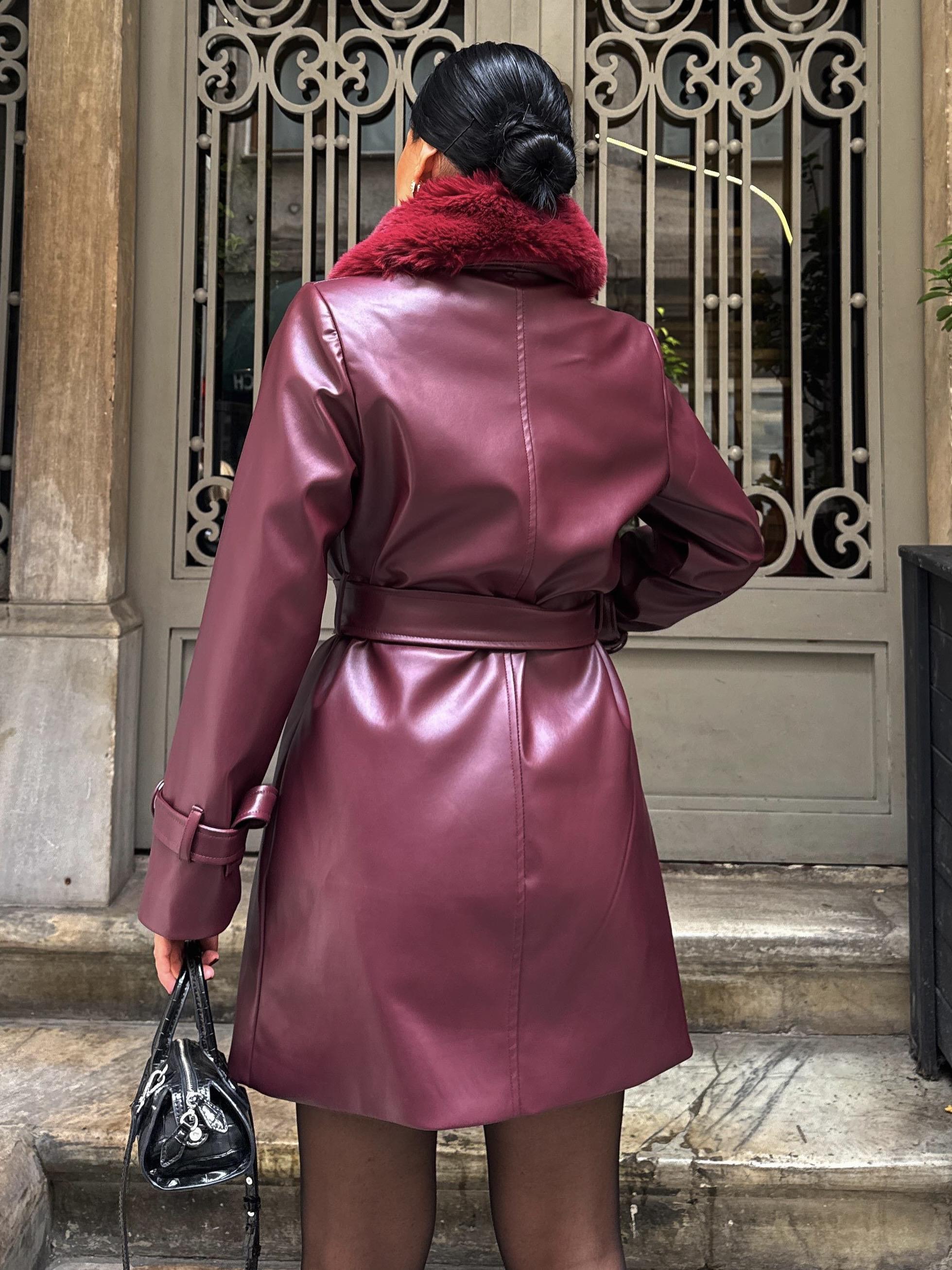 Dina Kürk Detaylı Deri Kısa Kaban Bordo