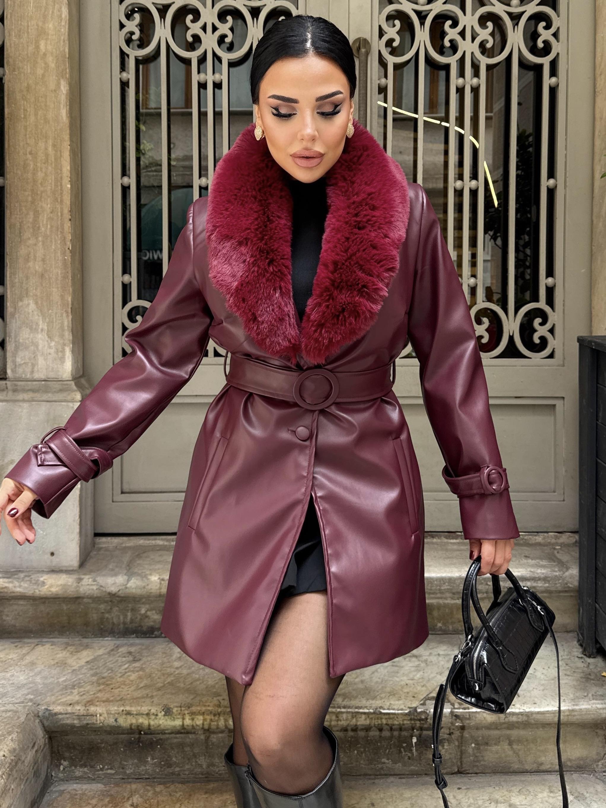 Dina Kürk Detaylı Deri Kısa Kaban Bordo
