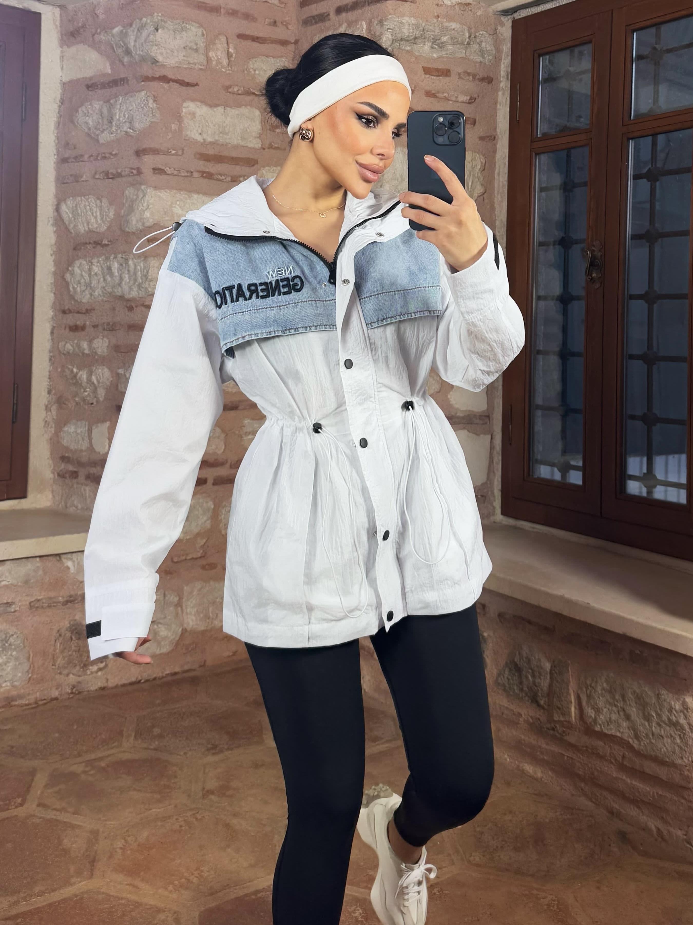 Genary Denim Detaylı Paraşüt Yağmurluk Beyaz