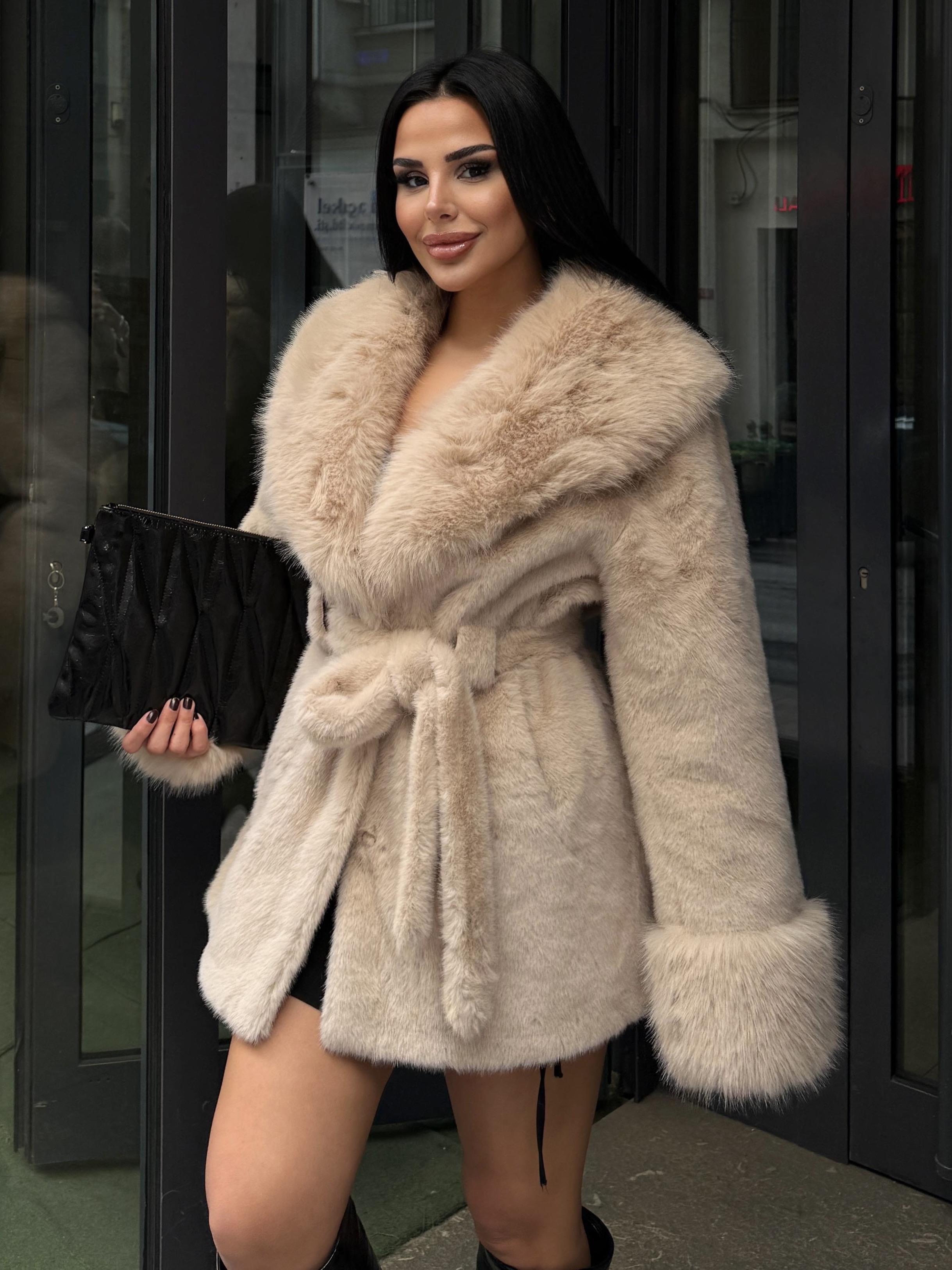 Laty İthal Angora Kürk Kısa Bej