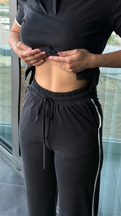 Almira İkili Spor Takım  Siyah