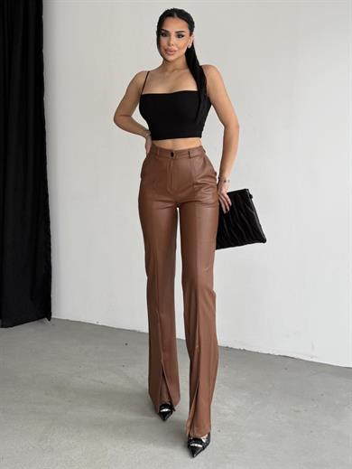 Carola Yırtmaç Detaylı Deri Pantolon Kahve