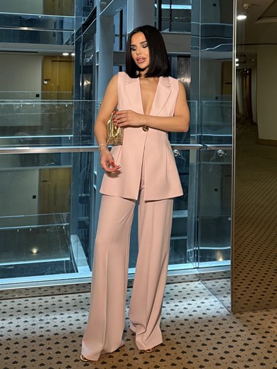Glova Gold Düğme Detaylı Yelekli Takım Pembe