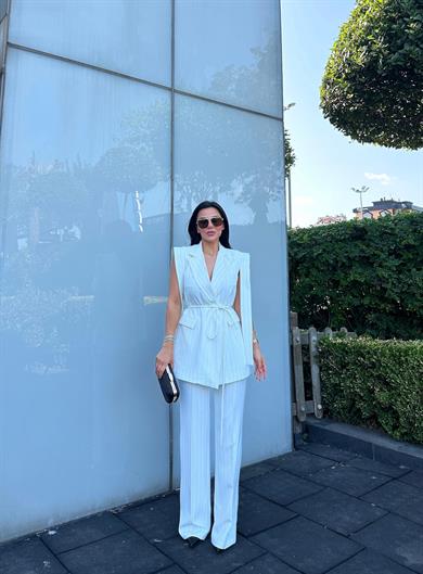 Hellie Yelekli Takım Çizgili Beyaz
