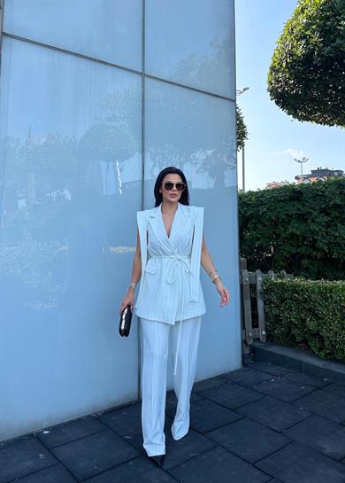 Hellie Yelekli Takım Çizgili Beyaz