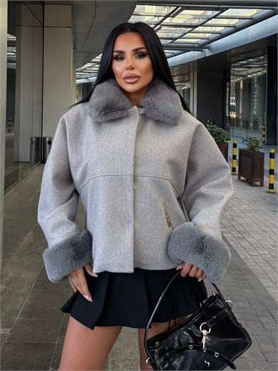 Laria Kürk Yaka Detaylı Kaban Gri