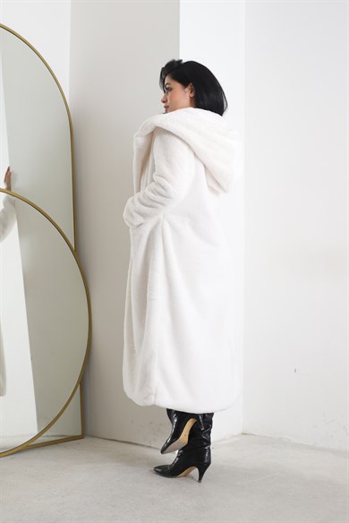 Lova Peluş Kaban Beyaz