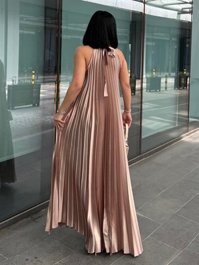 Matcha Boyundan Bağlamalı Saten Elbise Bej