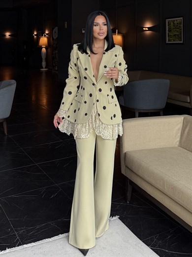 Polina Dantel İşleme Detaylı Takım Haki